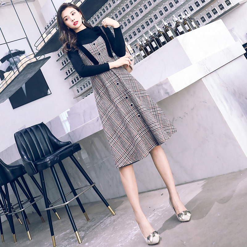 時尚毛呢背帶連衣裙秋冬裝女2018新款氣質針織毛衣裙子兩件套裝