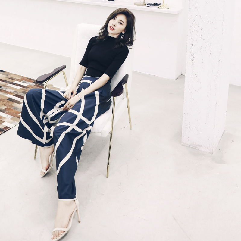 S秀名媛女神范心機套裝2018新款上衣印花垂感闊腿褲子時尚兩件套